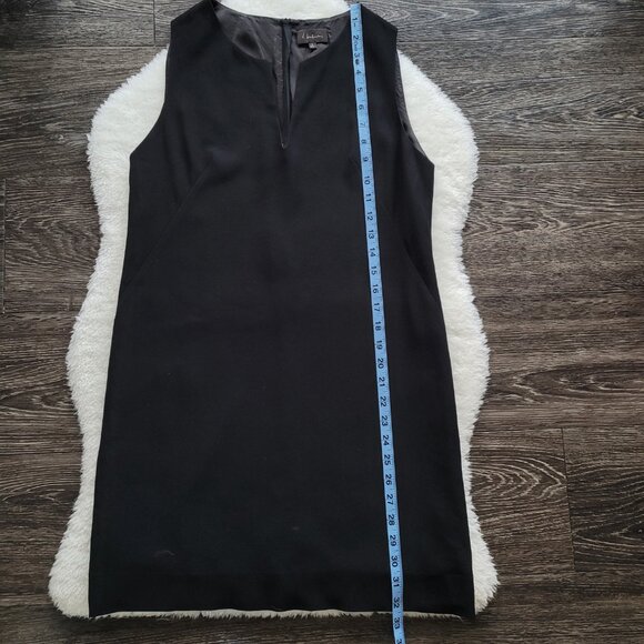 Aritzia T. Babaton Split Neck Shift Dress in Black Sz 4 - Picture 6 of 8